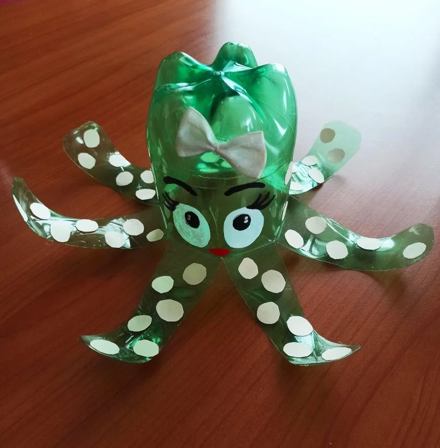 Zdjęcie Cómo hacer bichos con material reciclable: crea arte y diviértete