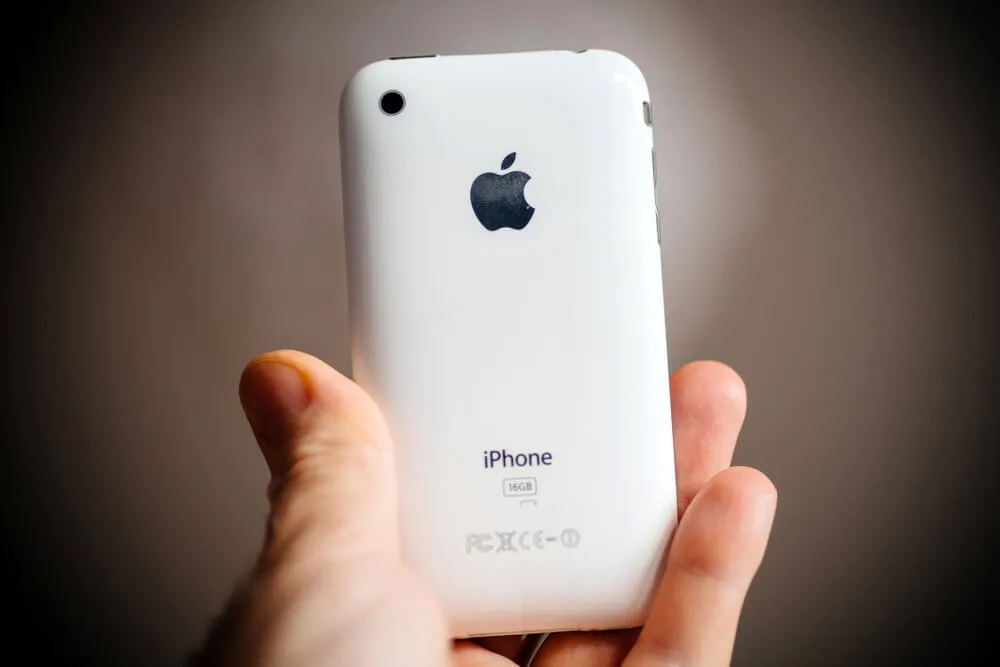Zdjęcie Jak wyglądał pierwszy iPhone? Zaskakujące szczegóły i cechy
