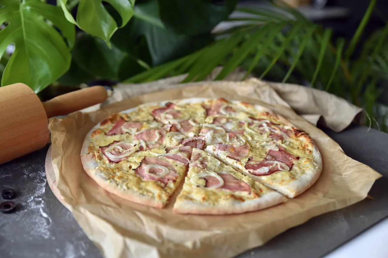 Zdjęcie Pizza bianca co to? Poznaj sekrety białej pizzy i jej smak