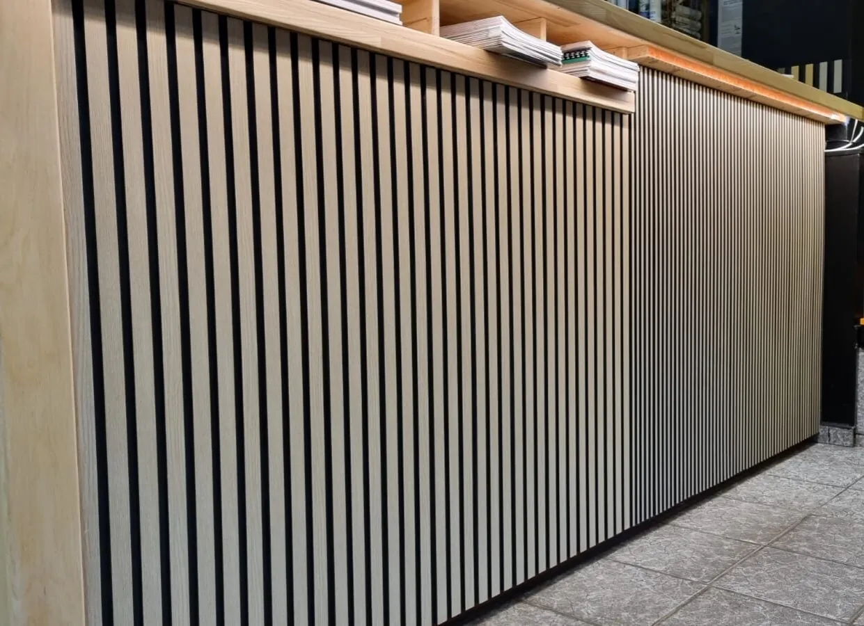 Zdjęcie Jaka odległość między lamelami? Odkryj idealne odstępy dla estetyki