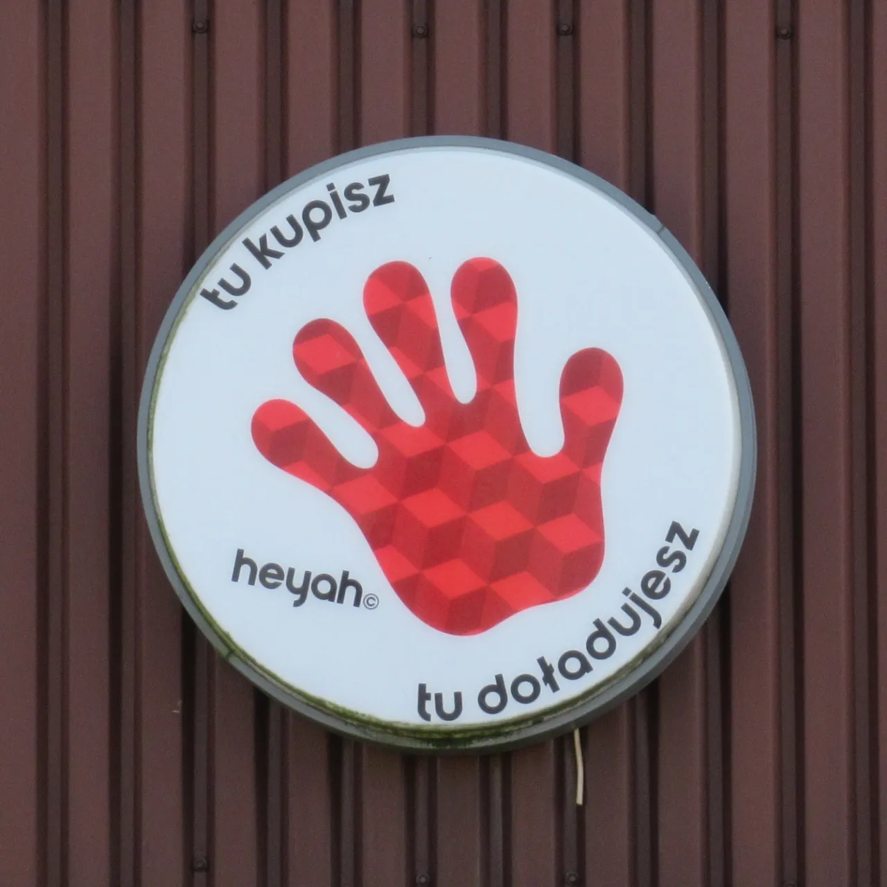 Zdjęcie 889 jaka to sieć? Odkryj, co oferuje Heyah z tym prefiksem
