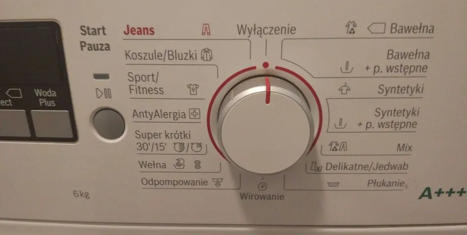 Zdjęcie Jak włączyć pranie w pralce - proste kroki, które musisz znać