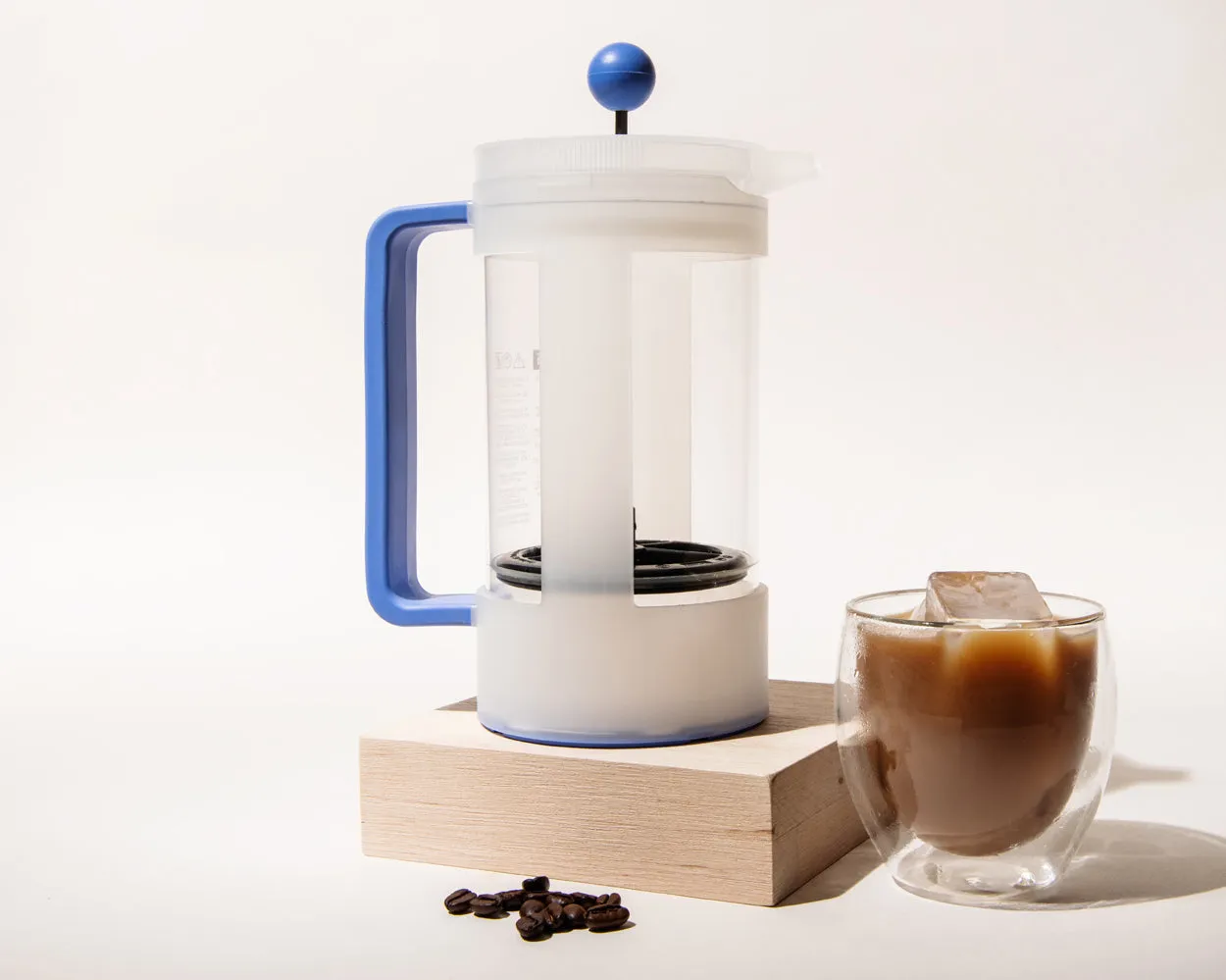 domowy sprzęt do cold brew słoik french press