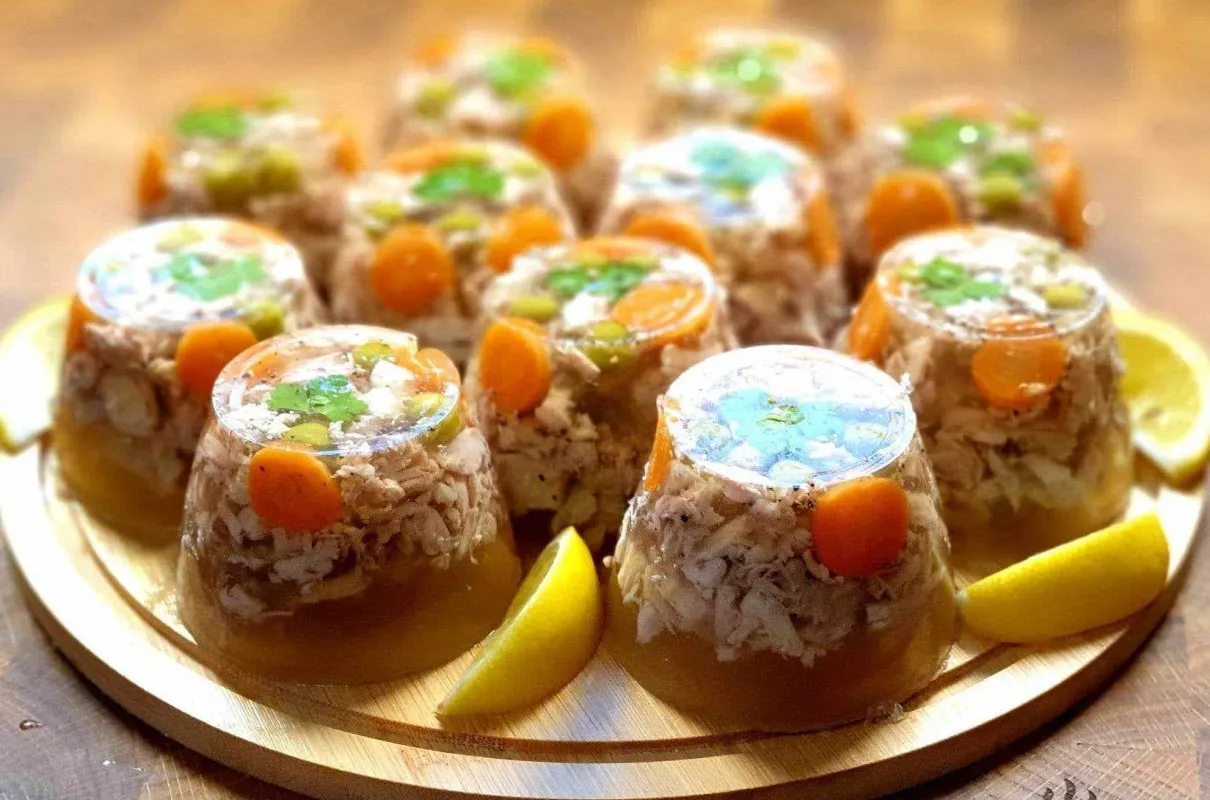 składniki na galaretkę drobiową