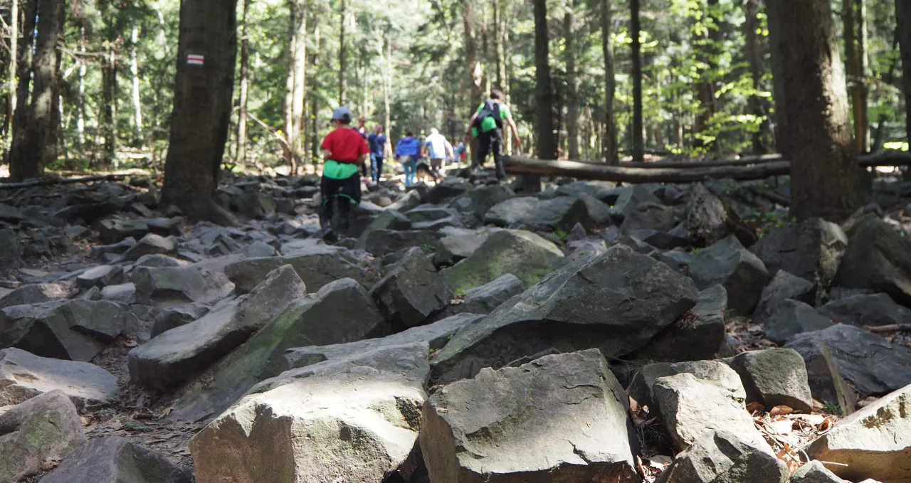 G&oacute;ry Świętokrzyskie Łysica szlak rodzinny