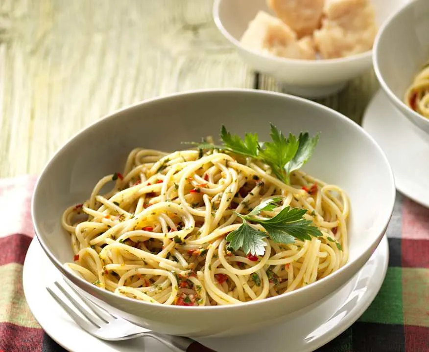 Spaghetti aglio olio e peperoncino składniki
