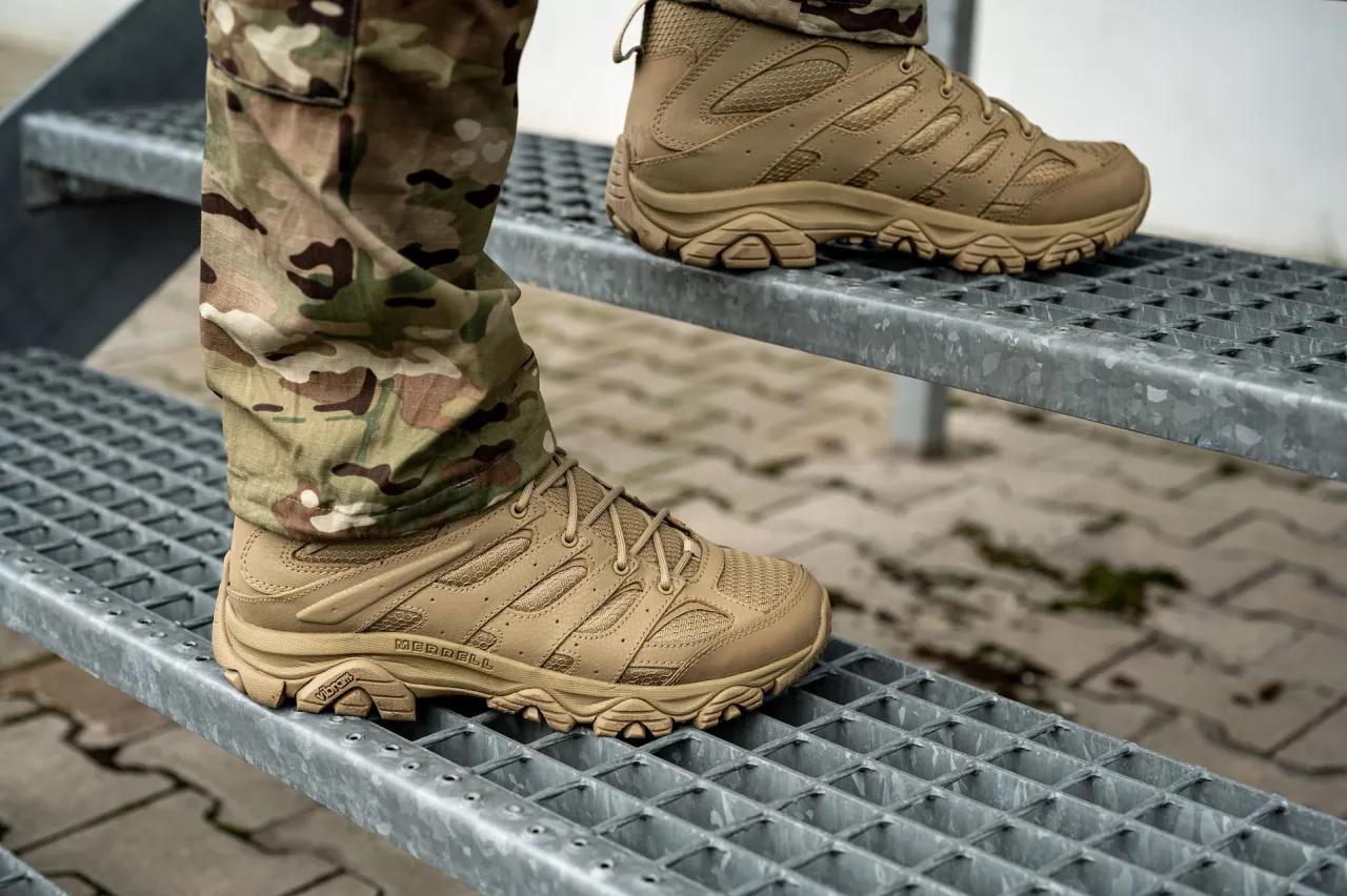 buty taktyczne wysoka cholewka gore-tex podeszwa vibram