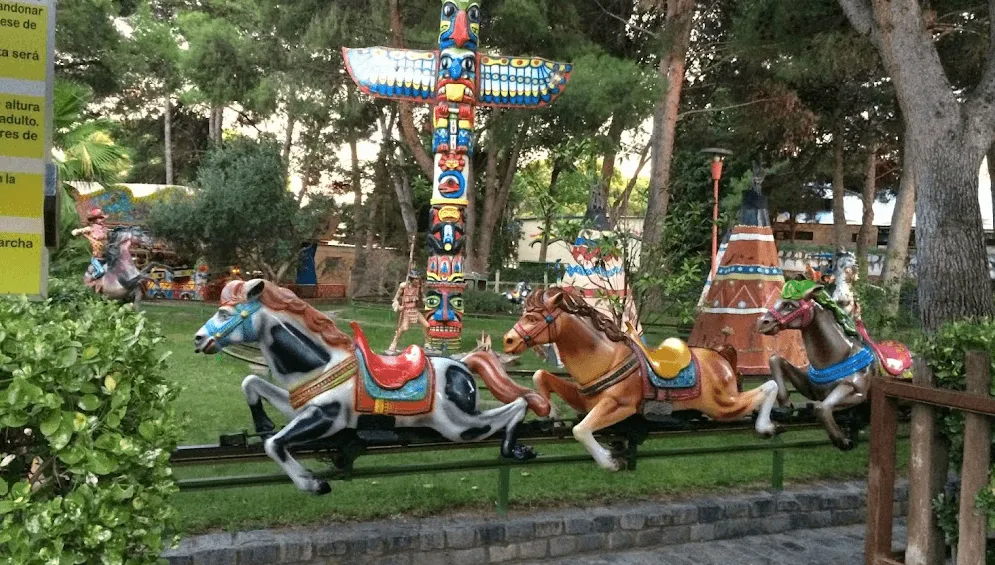 Zdjęcie Parque de Atracciones Zaragoza 2026: Planifica tu día de diversión.
