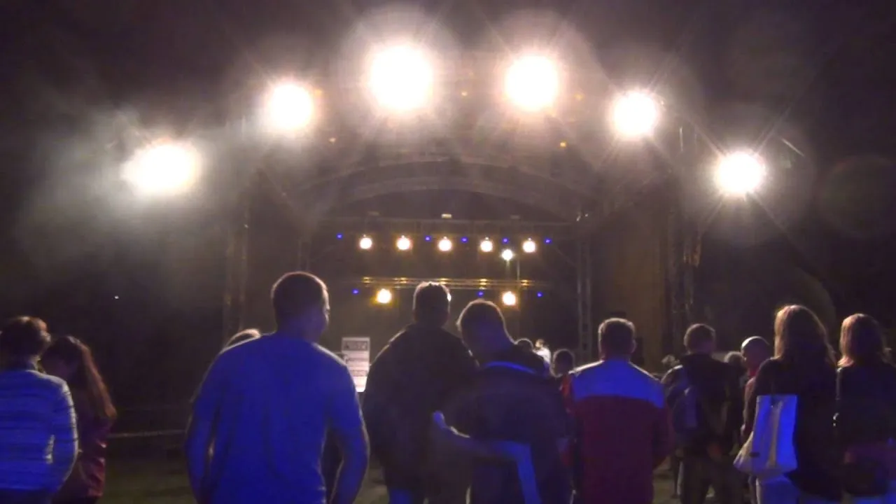 Cekcyn Electronic Music Festival scena jezioro