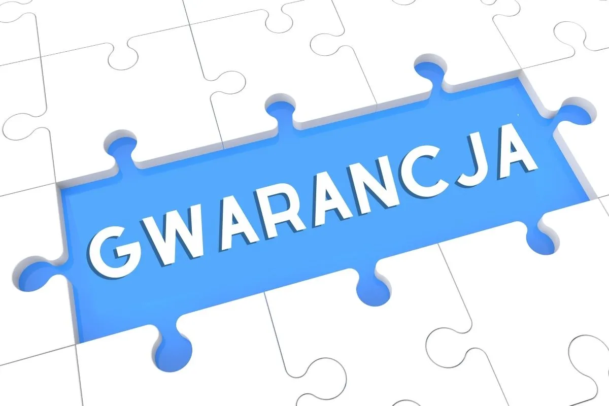 Białe puzzle tworzą ramę dla niebieskiego elementu z napisem 