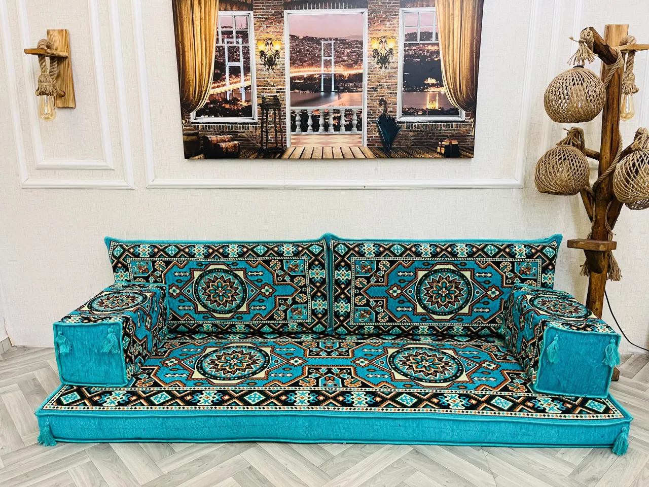 turkusowa kanapa poduszki styl boho