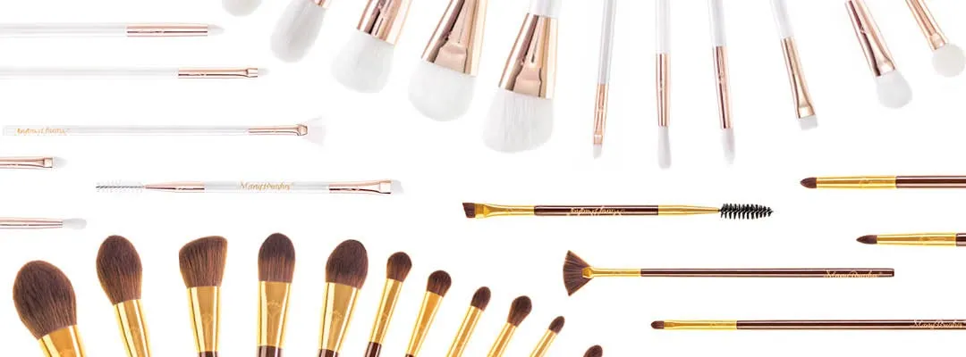 R&oacute;żne rodzaje pędzli do makijażu