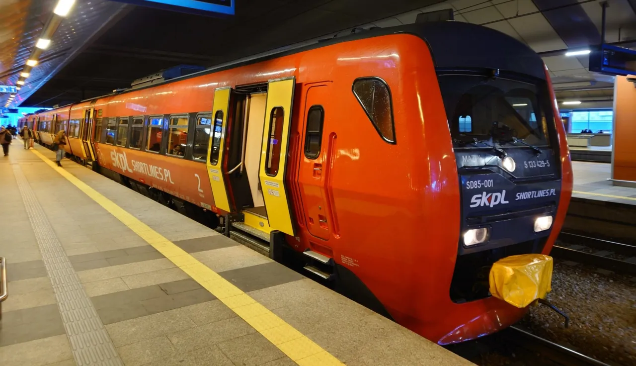 Zdjęcie TLK Sudety: rozkład jazdy, trasa i stacje pośrednie z Krakowa do Jeleniej