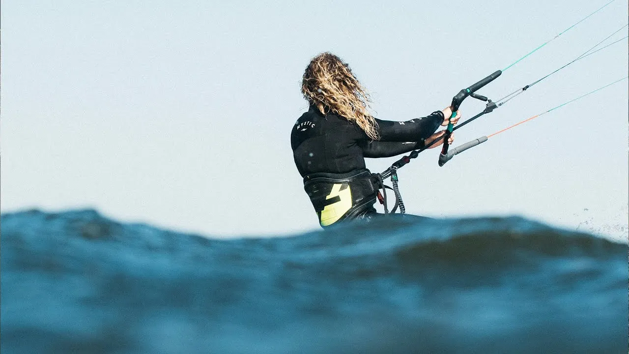 trapez lędźwiowy vs siodełkowy kitesurfing