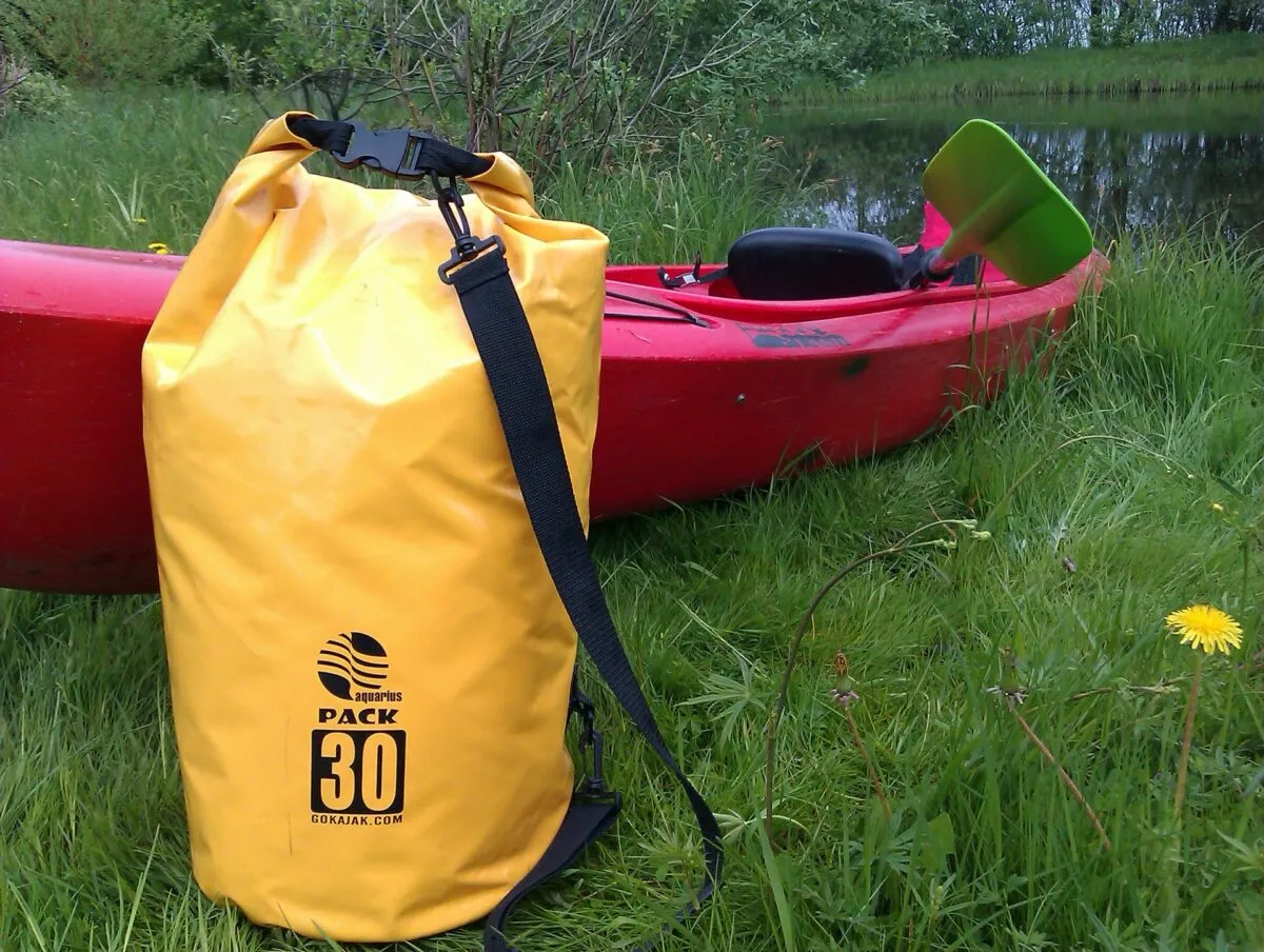 sprzęt na spływ kajakowy wodoszczelny worek