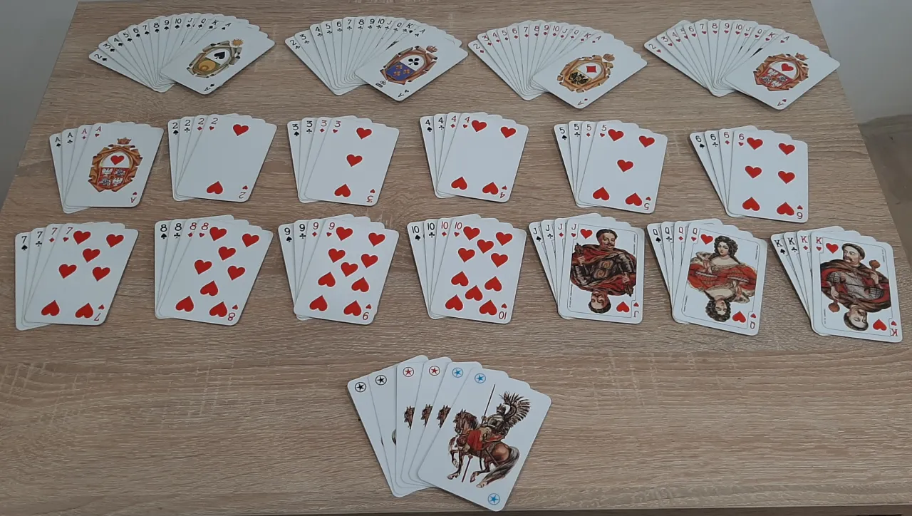 ręka kart remik tradycyjny