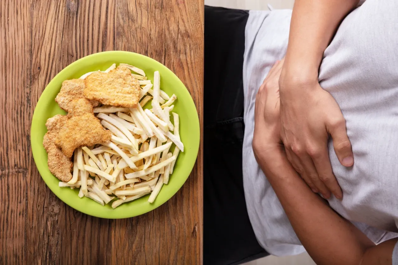 tłuste jedzenie niestrawność