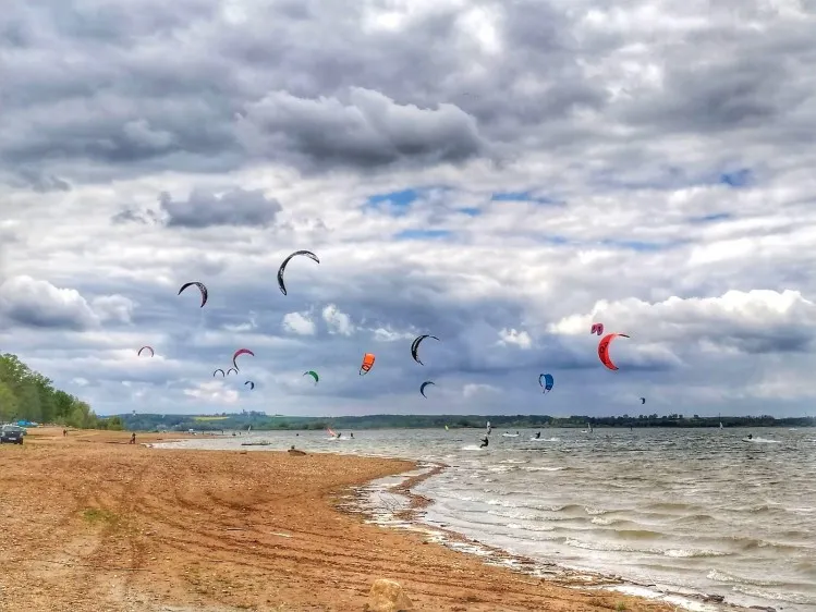 Jezioro Mietkowskie żeglarstwo kitesurfing