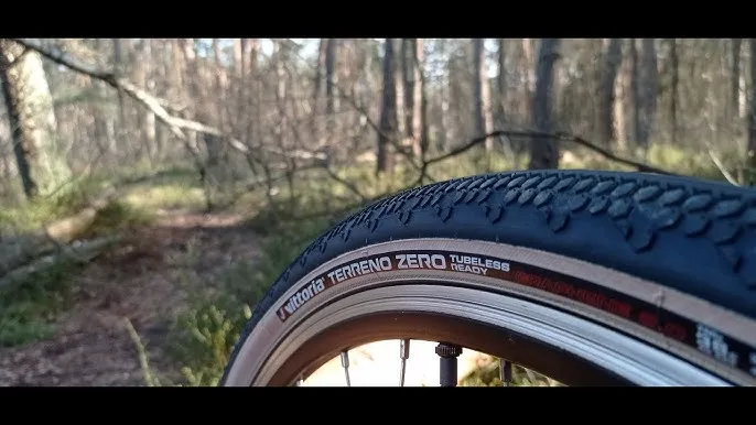 Porównanie opon gravelowych na asfalt