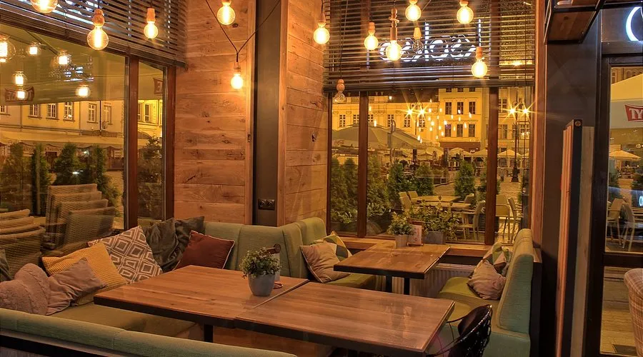 Bydgoszcz Stary Rynek restauracje nocą