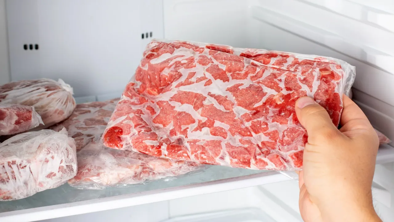 tabela czasów mrożenia mięsa, różne rodzaje mięsa w zamrażarce