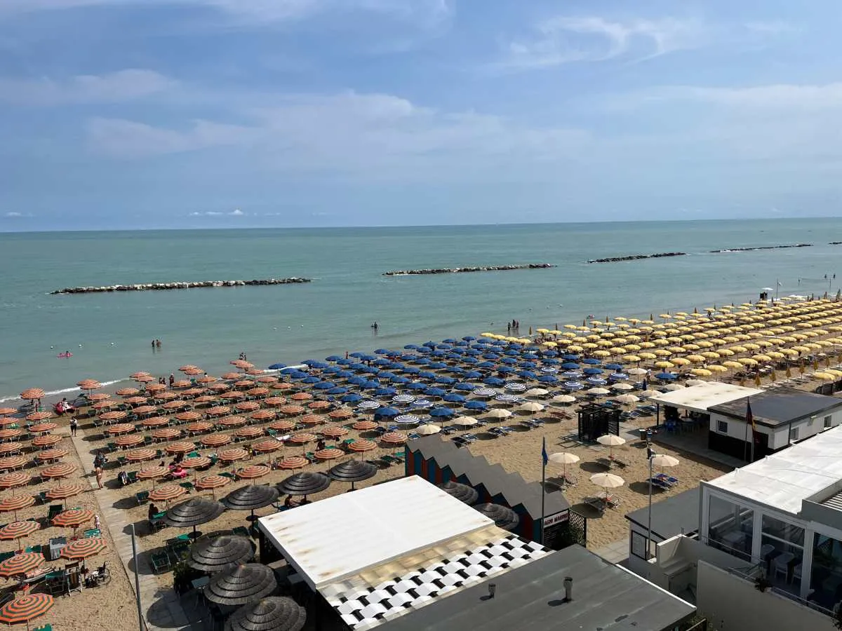 Spiagge per famiglie Marche fondali bassi