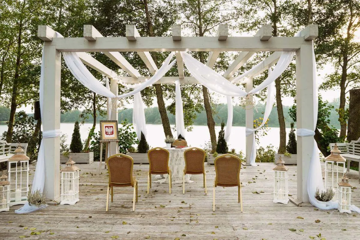 ślub w plenerze dekoracje