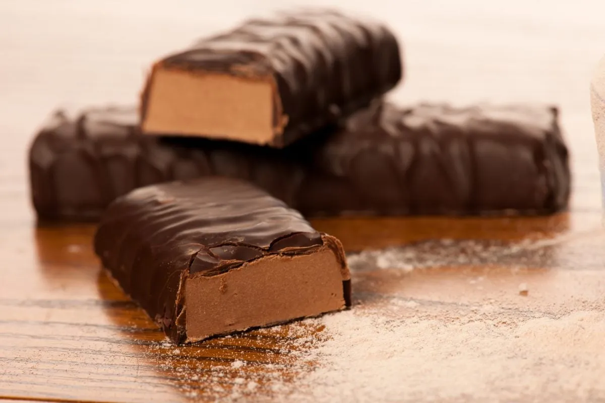 Zdjęcie Kiedy jeść baton proteinowy, aby maksymalizować efekty treningu?