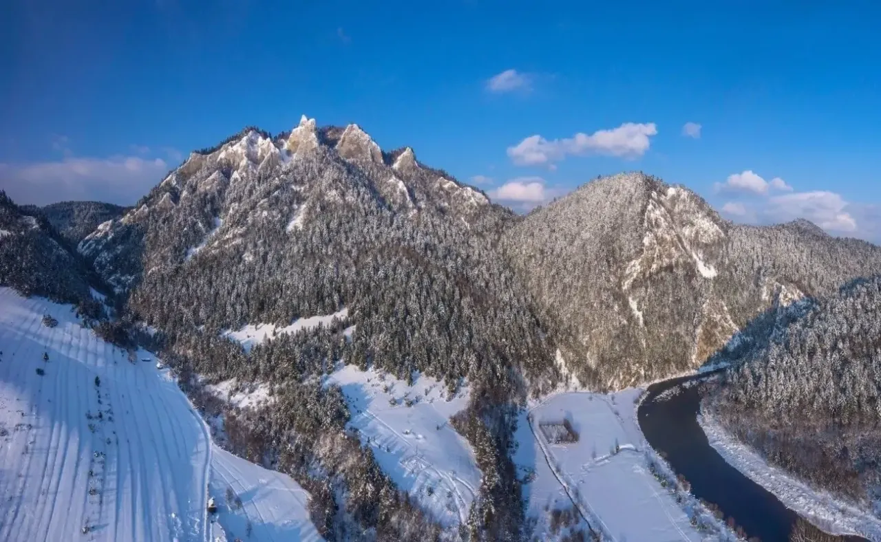 Trzy Korony zimą szlak