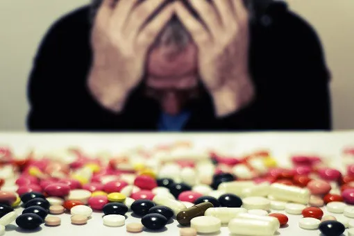 skutki uboczne lek&oacute;w