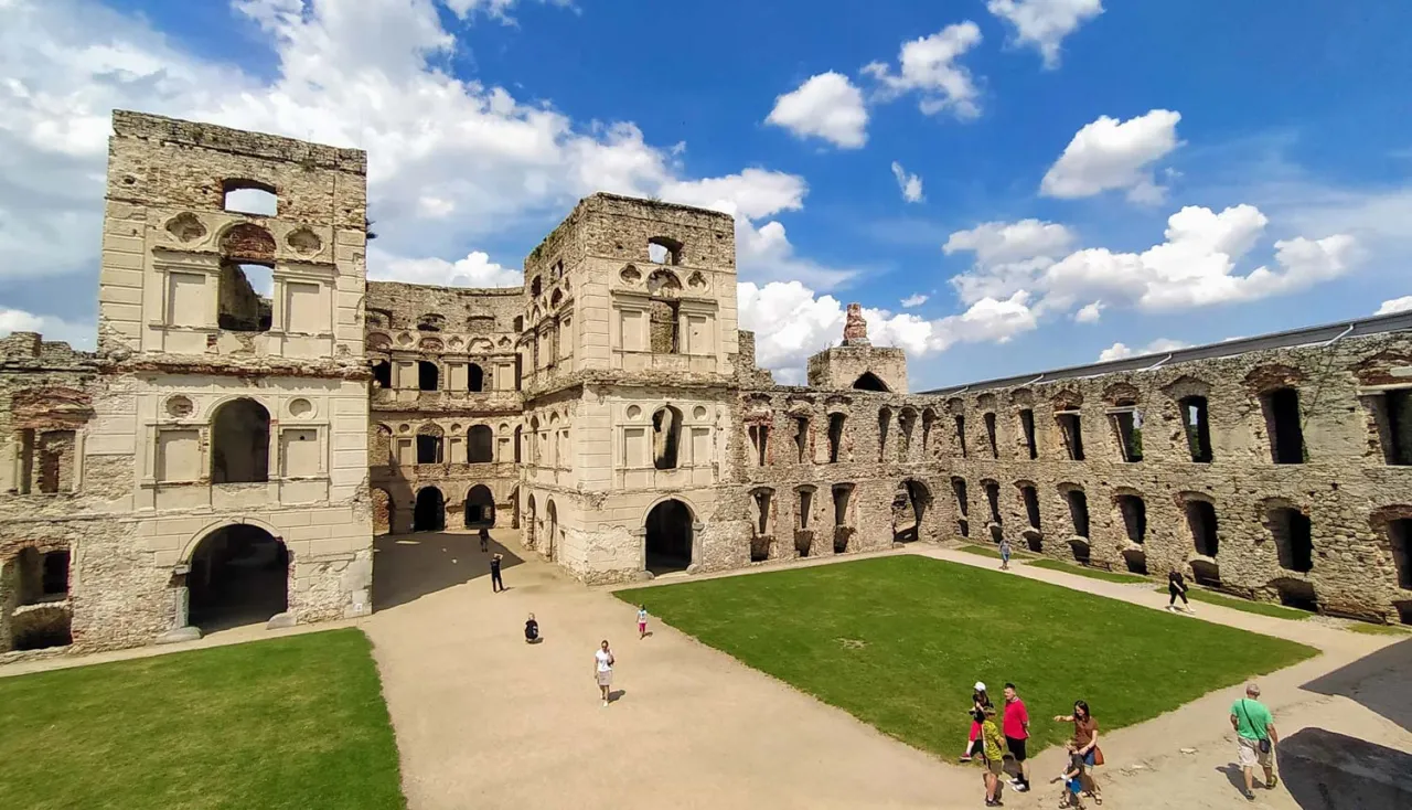 Zamek Krzyżtop&oacute;r ruiny