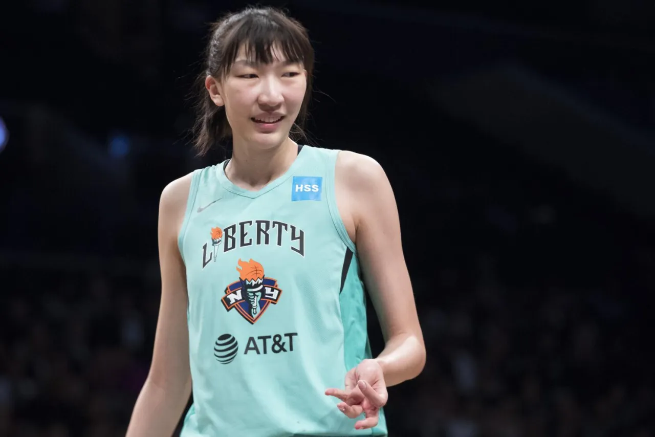 Han Xu Li Yueru baloncesto China