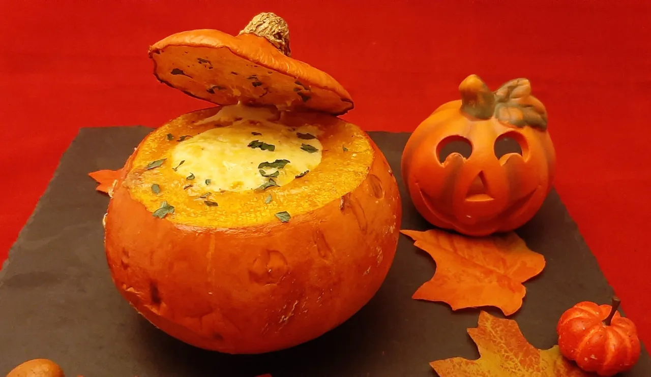 potimarron entier et coupé