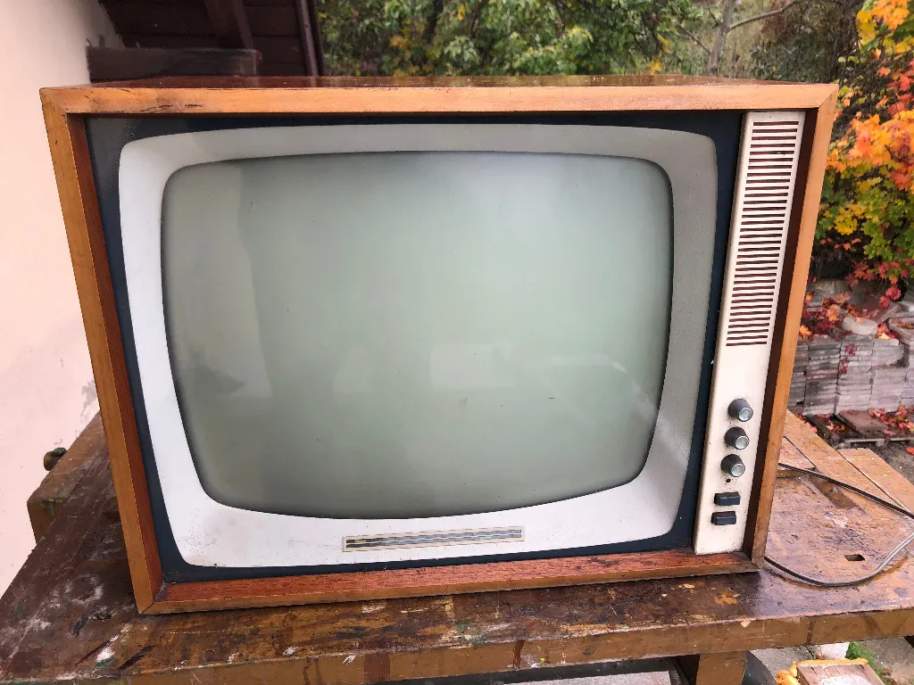 Sprzedaż telewizora online OLX Allegro