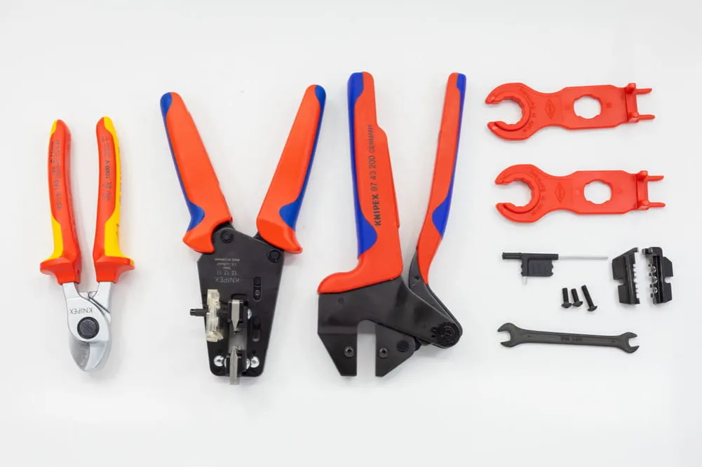 Narzędzia do instalacji fotowoltaicznych