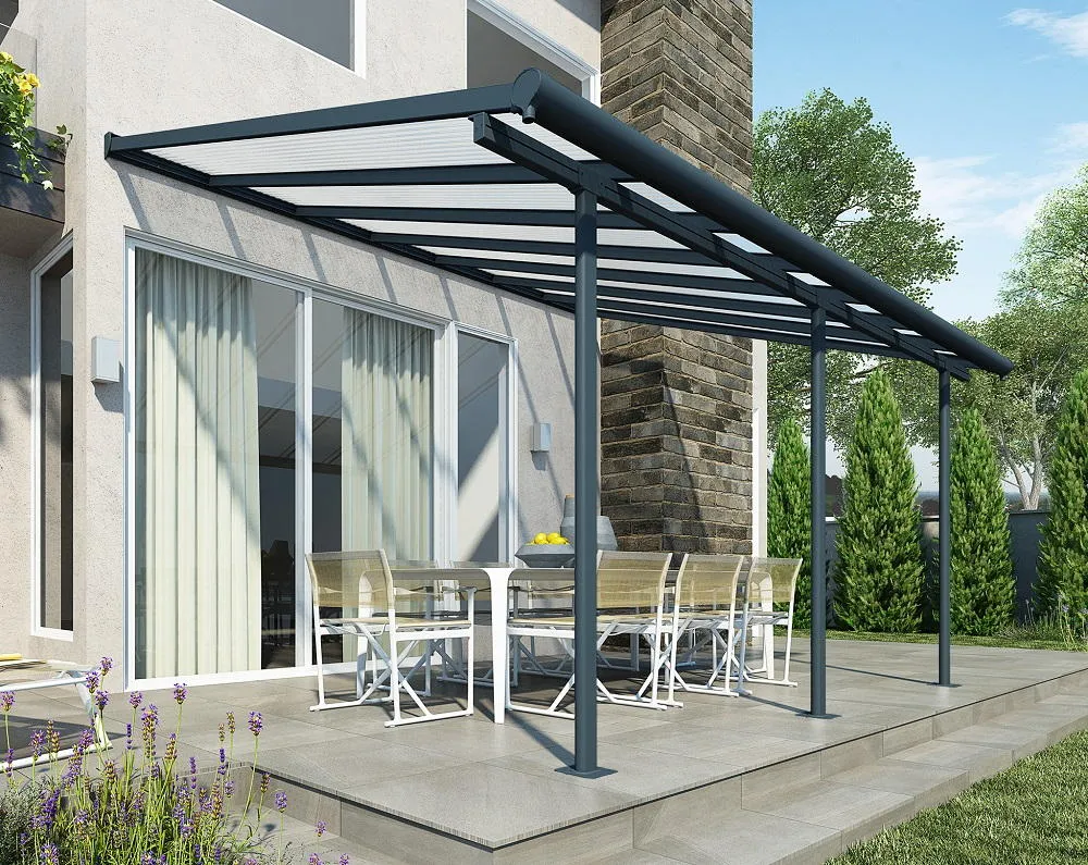 zadaszenie tarasu poliwęglanowe vs PCV