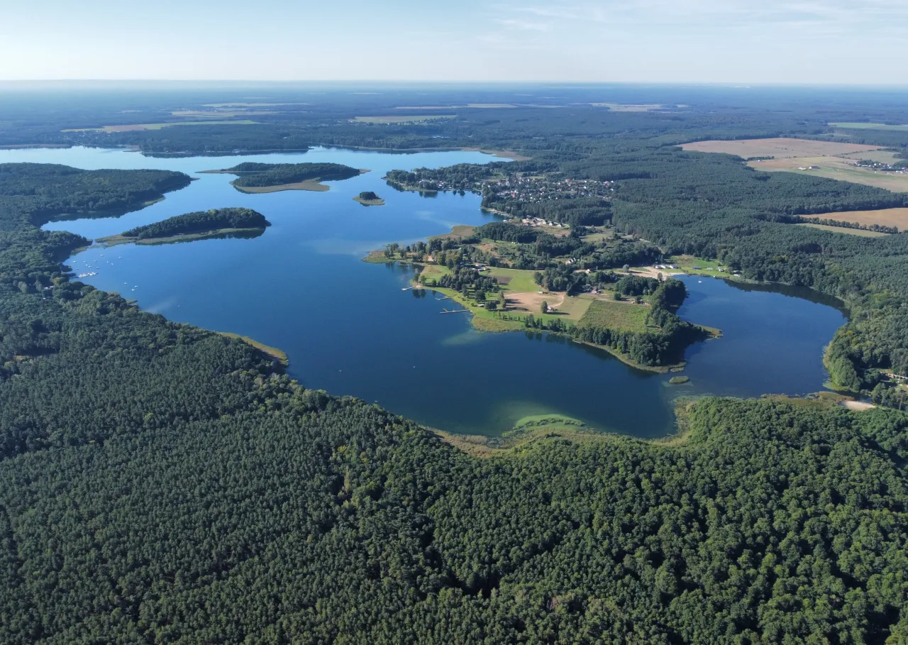Zdjęcie Mapa Jeziora Niesłysz: Szczegółowy Plan Atrakcji i Szlaków