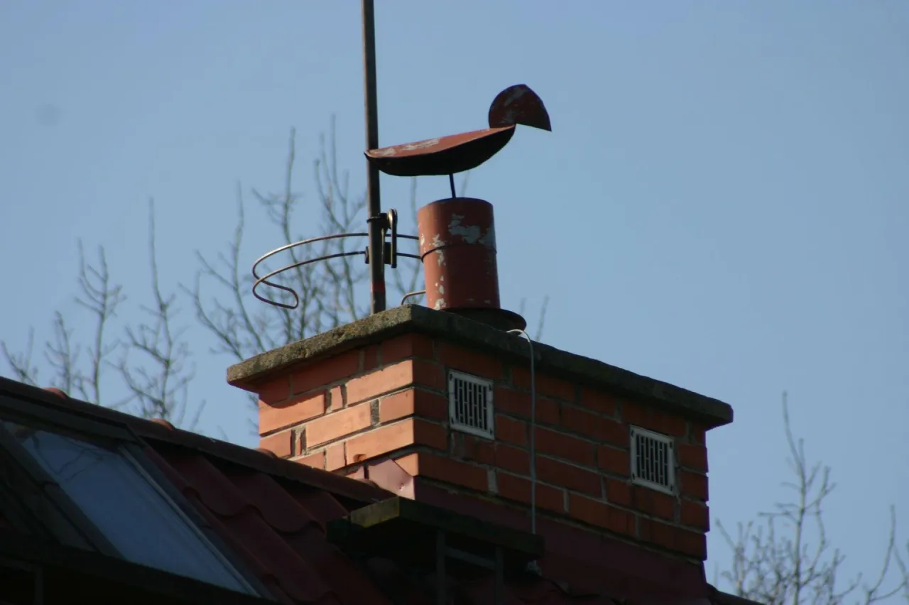 protokół kontroli kominiarskiej, dokument z pieczątką