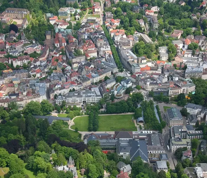 Luftaufnahme Baden-Baden mit Kurhaus und Lichtentaler Allee