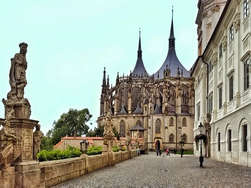 Kutn&aacute; Hora panorama katedra św. Barbary