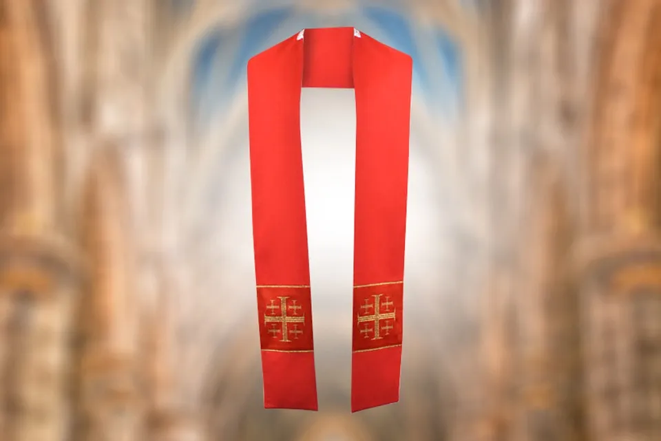 Zdjęcie Żałobny strój w Kościele to symbol rozpaczy czy nadziei? Analiza