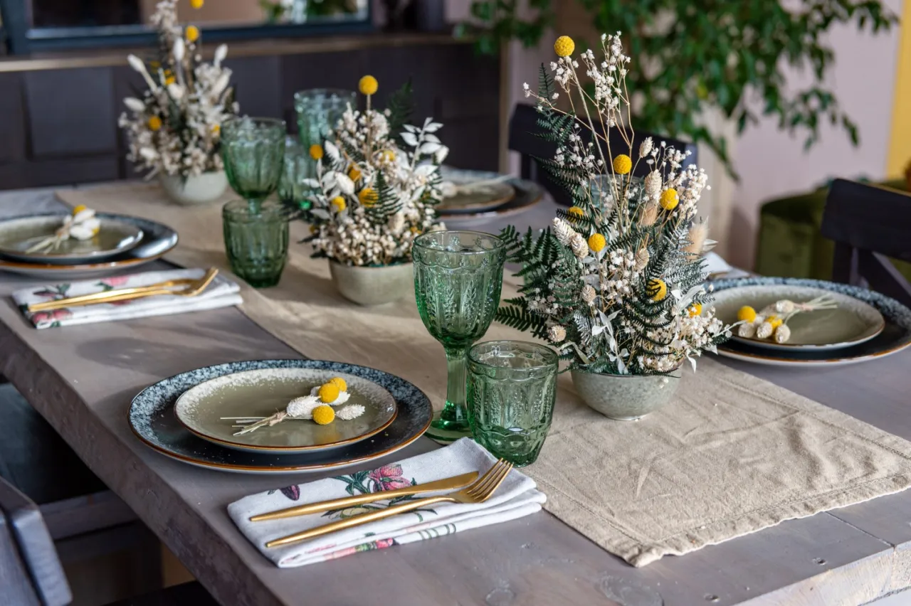 nakrycie stołu na r&oacute;żne okazje