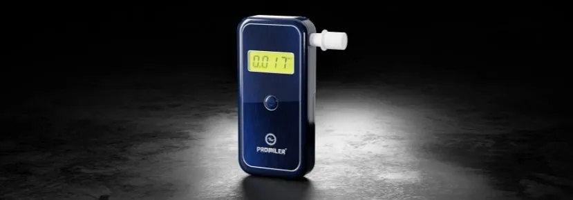 Alkomat elektroniczny z sensorem p&oacute;łprzewodnikowym