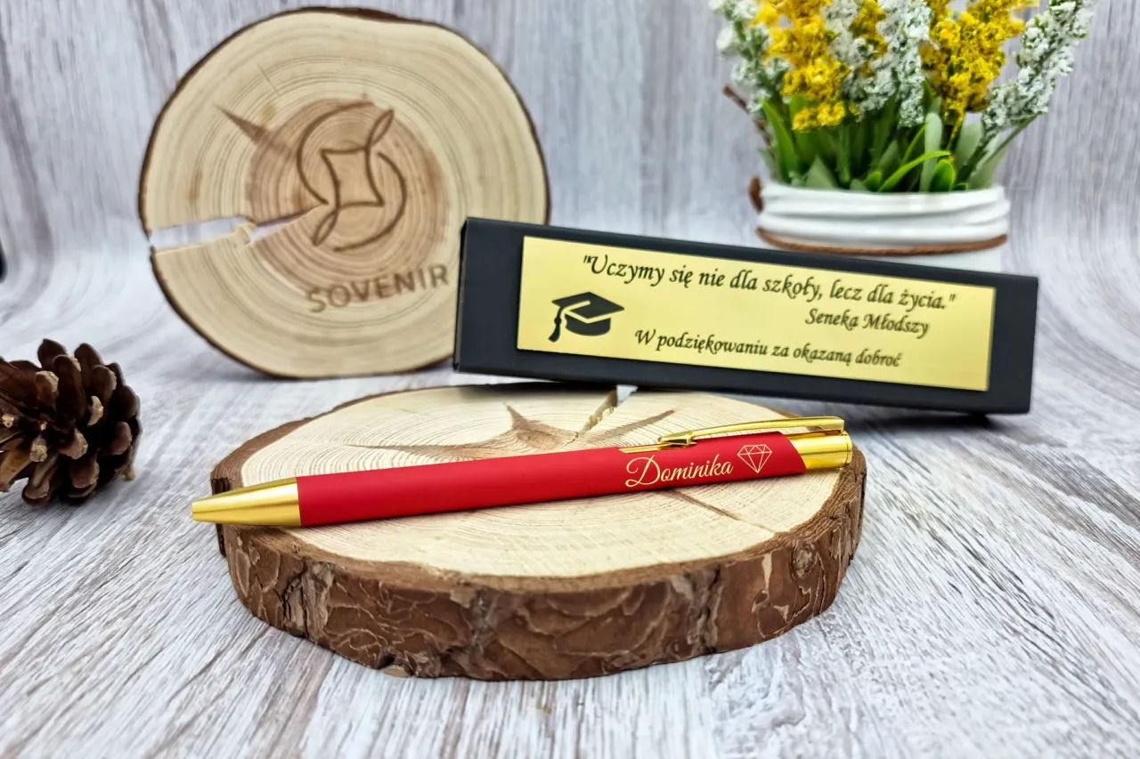 prezent dla nauczyciela z grawerem