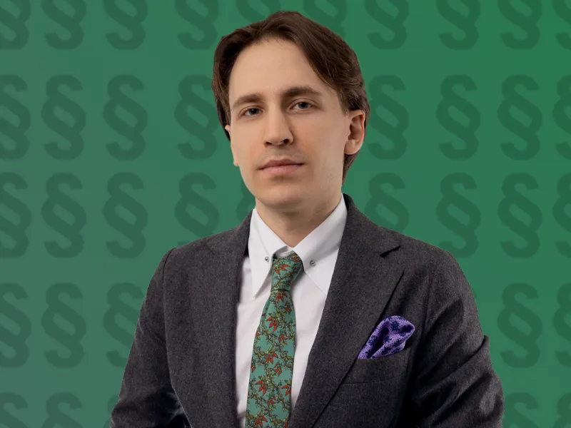 Zdjęcie Czy Prawo Marcina jest prawnikiem? Sprawdź jego kwalifikacje i doświadczenie