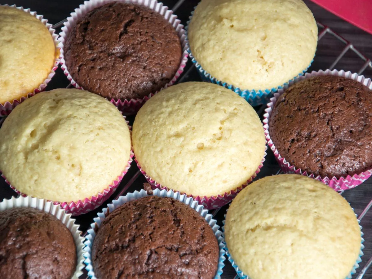 Babeczki odchodzące od papilotek problem