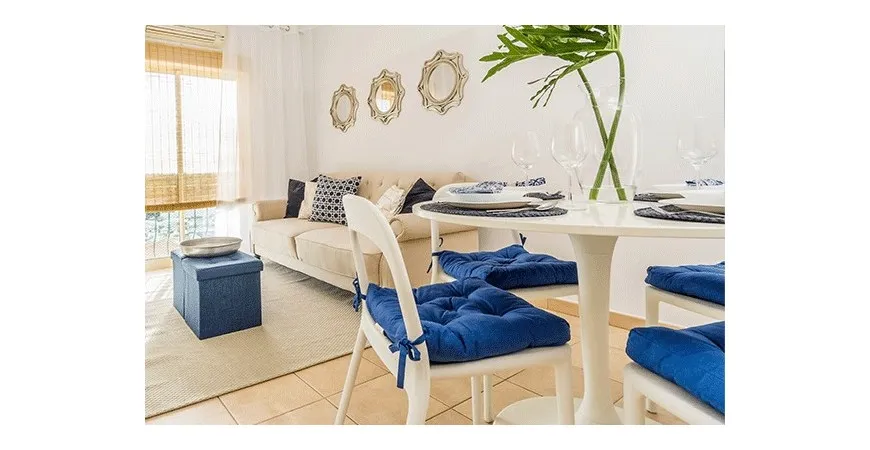 Zdjęcie Co zamiast pokrowców na krzesła? Stylowe alternatywy DIY i trendy