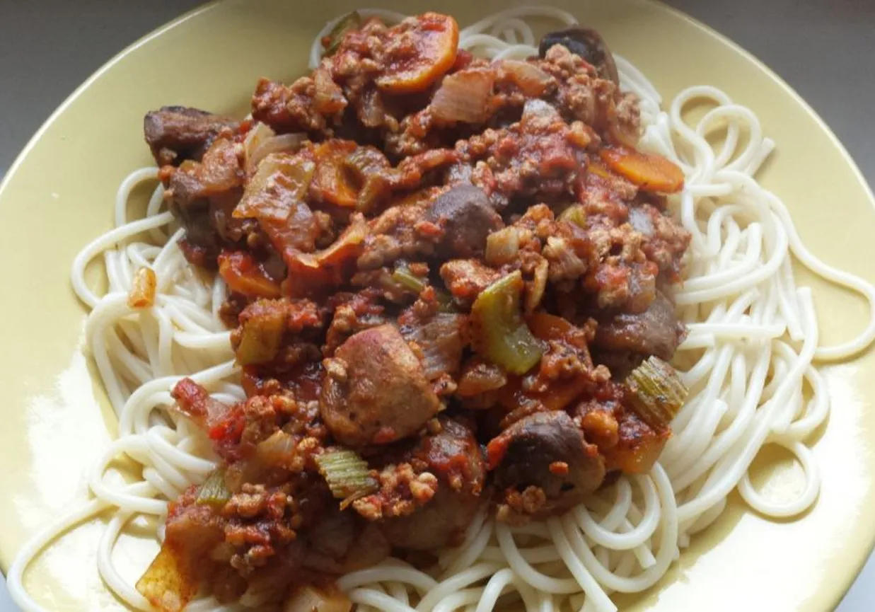 spaghetti bolognese z selerem naciowym gotowe danie