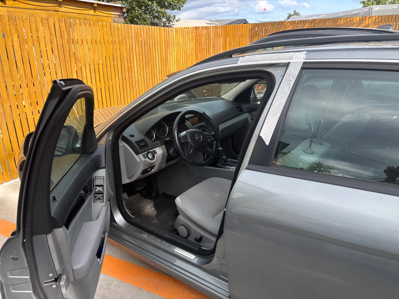 Profesjonalne otwieranie samochodu bez kluczyka