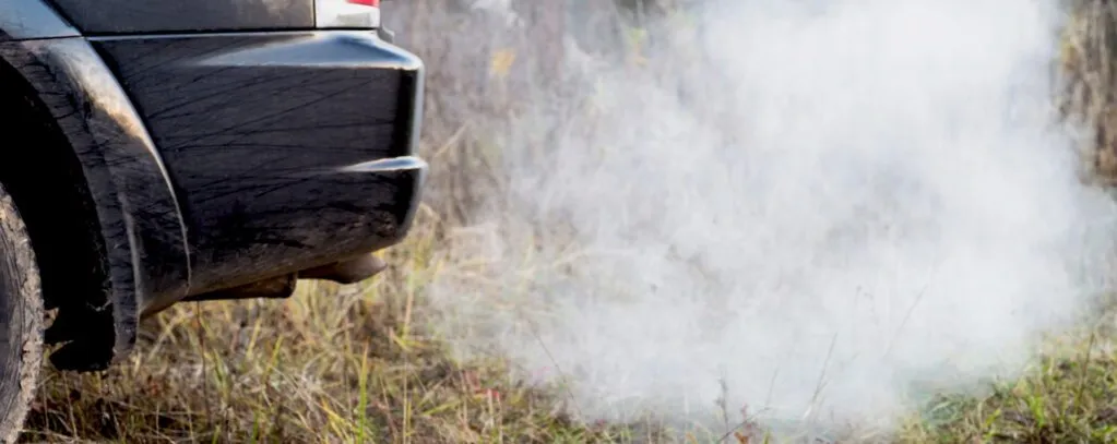 Zdjęcie Silnik bierze olej co zrobić? Sprawdź, jak uniknąć kosztownych napraw